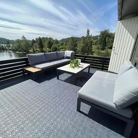 Holiday home With The Sea Lyngdal